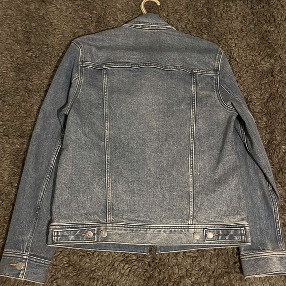 Never worn A.P.C Jean jacket , NWT, size M - Picture 3 of 3